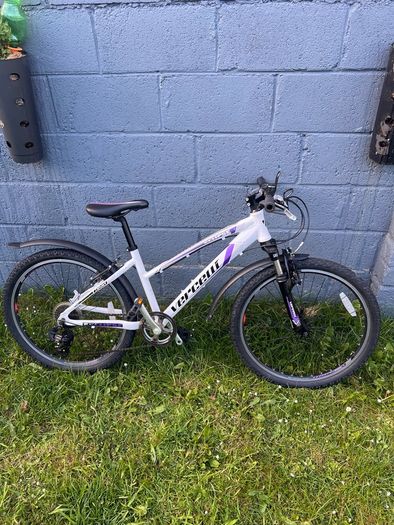 Girls bike
