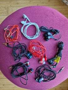wired earphones