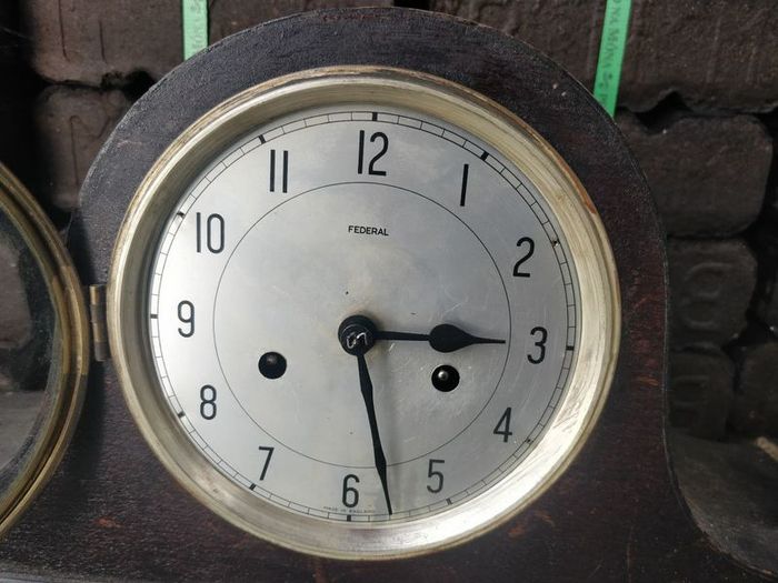 Federal Mantle Clock
