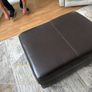 foot pouffe Image 6