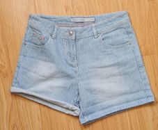 Highwaisted Bermuda Shorts (Size 8-fits like 10)