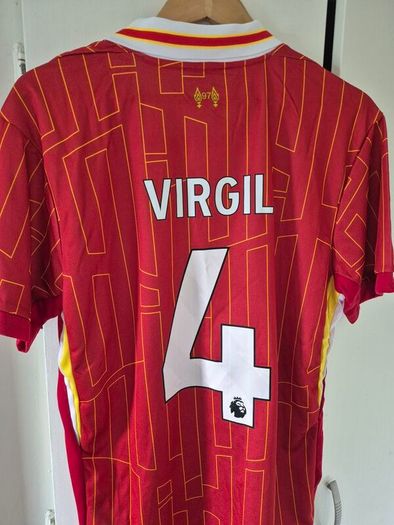 Liverpool replica Jersey