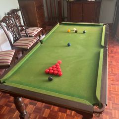 snooker table