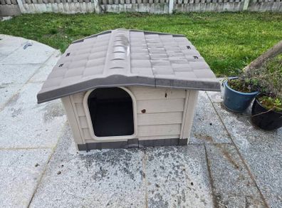 dog house