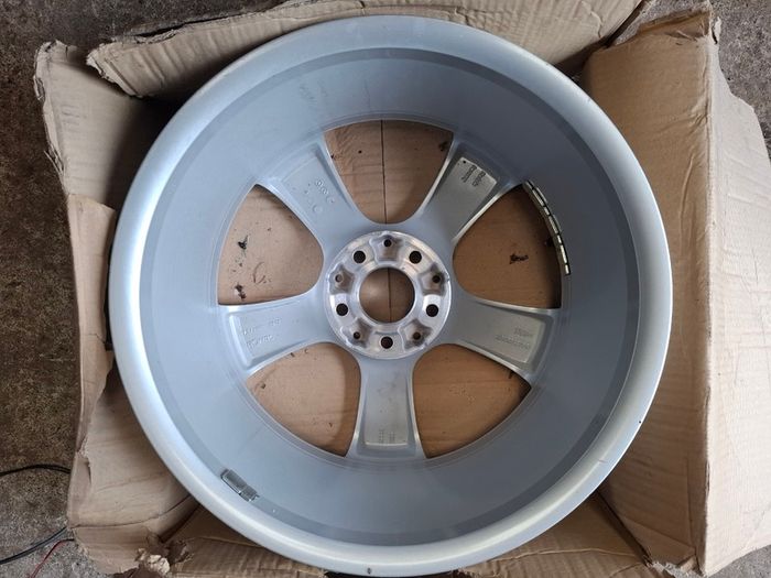 18" Genuine Mercedes SLK alloy