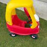 Little tikes cosy coupe red car Image 3