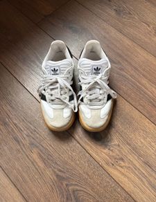 Womens shoes