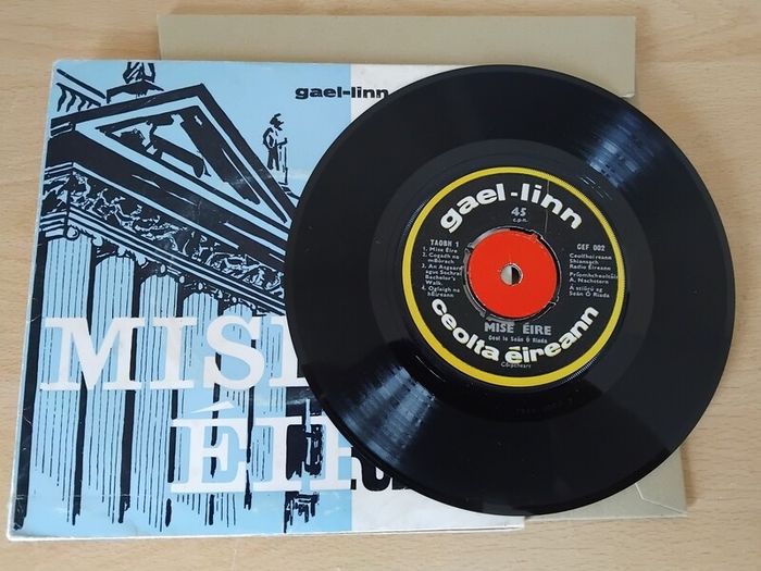 Comoradh ar Eiri Amach na Casca Easter Rising 1916 Booklet & 'Mise Eire' vinyl record le Sean O Riada FREEPOST
