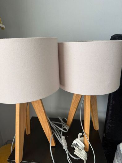 Tripod Night stand Lamps 50euros