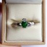 Vintage 925 Sterling Silver Claddagh Ring with Green Heart Stone size Q - 2,5g Image 3