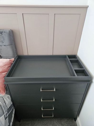 Changing Table/ Drawer Chest