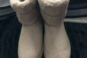 Ladies new boots size 5