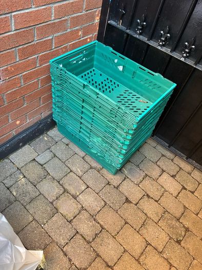 10 Stacking Crates.
