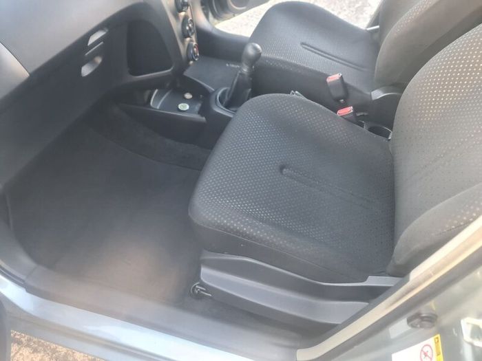Toyota Yaris 2011