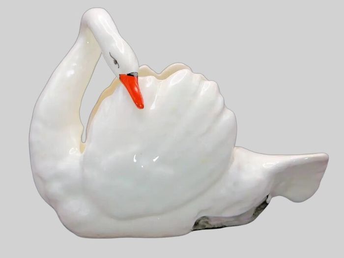 Pair of 1930s Czechoslovakian Swans