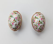 Vintage Limoges Porcelain Egg Shaped Ring/TrinketBoxes "Paris Style" hand painted by artist