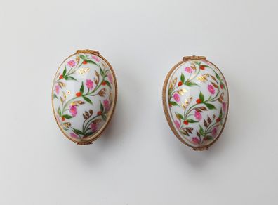 Vintage Limoges Porcelain Egg Shaped Ring/TrinketBoxes "Paris Style" hand painted by artist