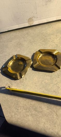 6 different itmes- 1- candle holder 12.00 euro. 2- candle holder round one 10.00 euro. 3- round ashtray12 cm. Dia. 12.00 euro. 4- small  round ashtray9.5 cm. Dia. 9.00 euro. 5-  2 small square ashtray 8 cm. Dia. 9.00 euro each.