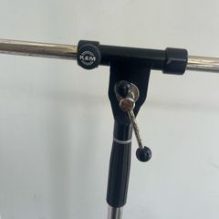 Microphone stand