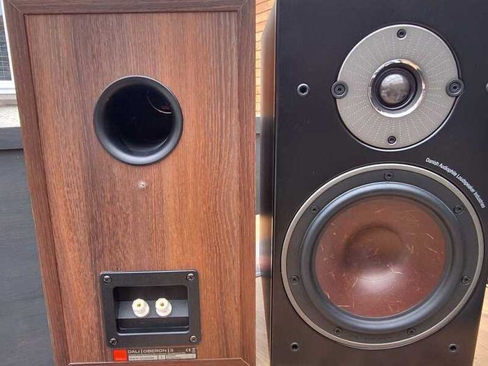 Dali Oberon 3 Speakers