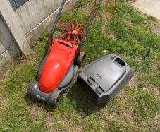 lawnmower damaged blade