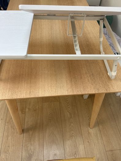 Laptop support table