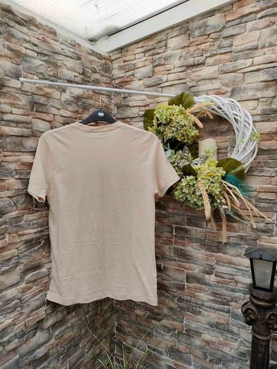 Leon Bridges Unisex t-shirt  Size medium