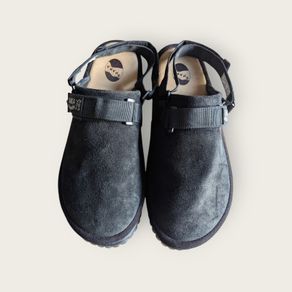 SHAKA Snug Hairy Suede Clogs