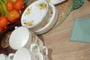 tea cups ECT vintage