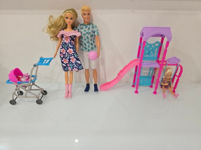 Barbie Family & Playground Set Dolls & Accessories