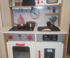 Toy Play Kitchen with Ice Dispenser & Appliances