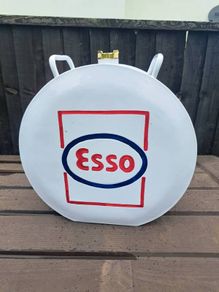 esso oil can