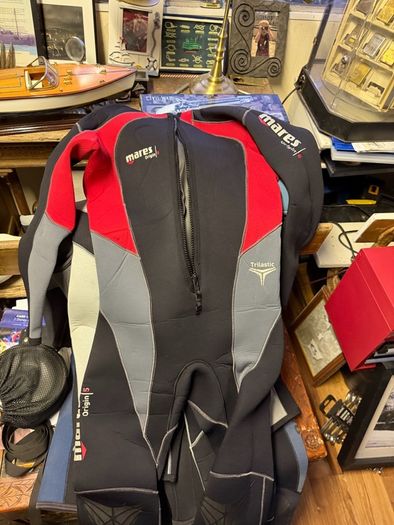 Mares Origin 5 Trilastic, 5 mm full-length scuba wetsuit, size 6
