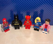 5 superhero lego
