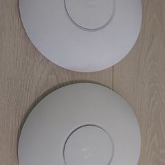 2x Ubiquiti Unifi U6 Pro