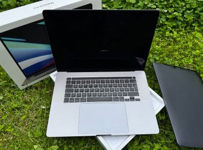 Macbook Pro 16 2019 Intel I7  32gb Ram  512gb Ssd