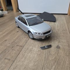 AUTOart 1:18 Volkswagen Phaeton (Silver) - Rare Diecast Model