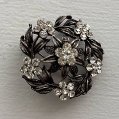 Vintage Oxidized Silver Rhinestone Floral Wreath Brooch Pin  Description