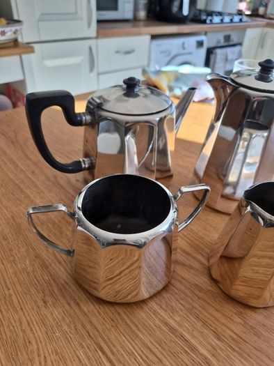 Vintage Elkington & Co Monarchy plate Art Deco Coffee pot, tea pot sugar bowl and jug