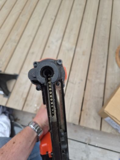 Tacwise framing nailer with nails