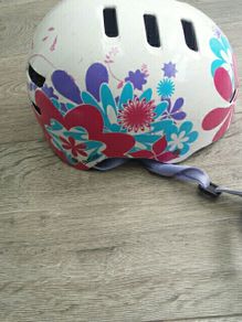Girls helmet