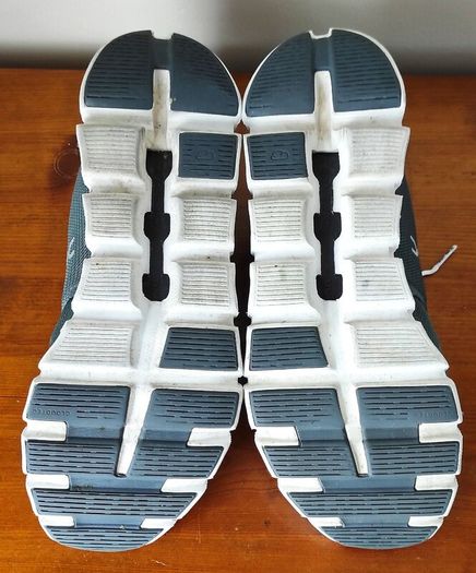 Sneakers On Cloud 6