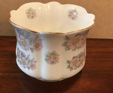 Royal Tara Plant Pot