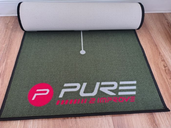 Putting mat