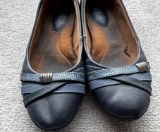 flat shoes