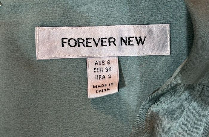 Stunning Ladies Forever New Maxi Dress. Size UK 6 / EU 34