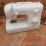 sewing machine Image 2