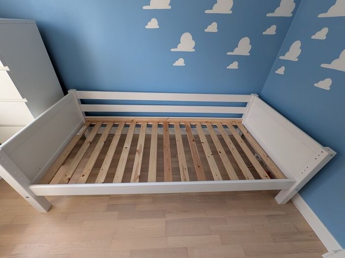 Single Bed