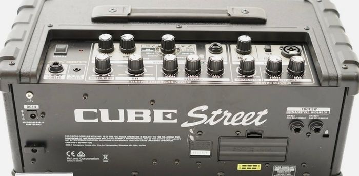Roland street cube