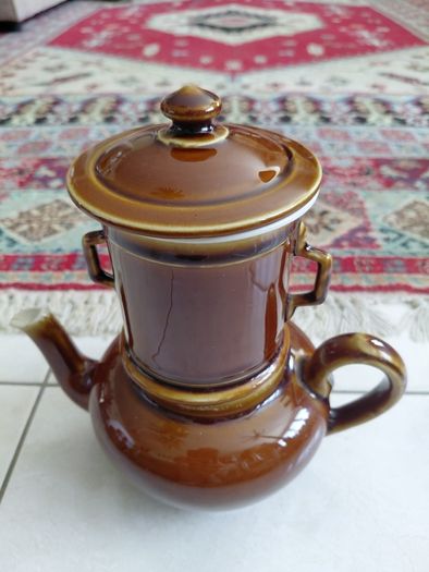 Vintage French ceramic tea/coffee pot